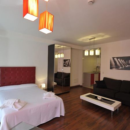 Apartamentos Turisticos Veladiez La Lastrilla Dış mekan fotoğraf