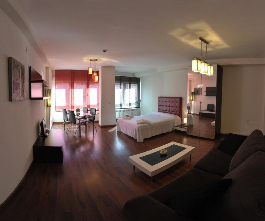 Apartamentos Turisticos Veladiez La Lastrilla Dış mekan fotoğraf